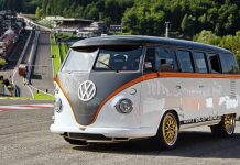 VW Pão-de-Forma deixa desportivos a comer pó há 11 anos