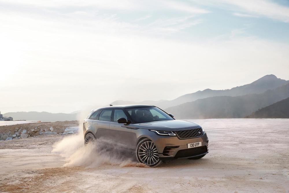 15-Range-Rover-Velar
