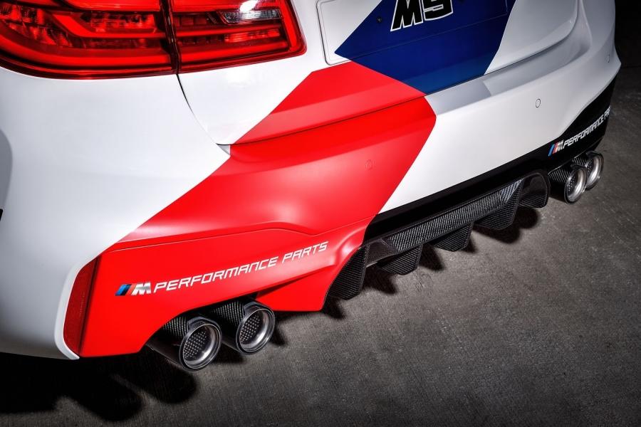 BMW-M5-MotoGP-Safety-Car-20-960×600