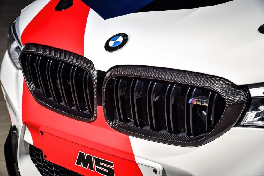BMW-M5-MotoGP-Safety-Car-29-960×600