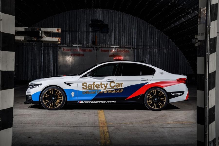 BMW-M5-MotoGP-Safety-Car-6-960×600