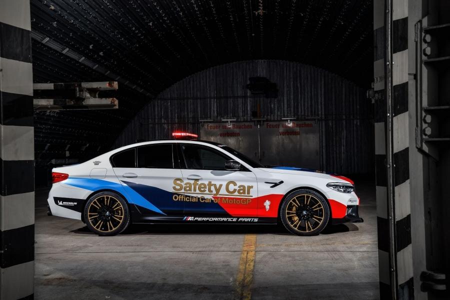 BMW-M5-MotoGP-Safety-Car-7-960×600