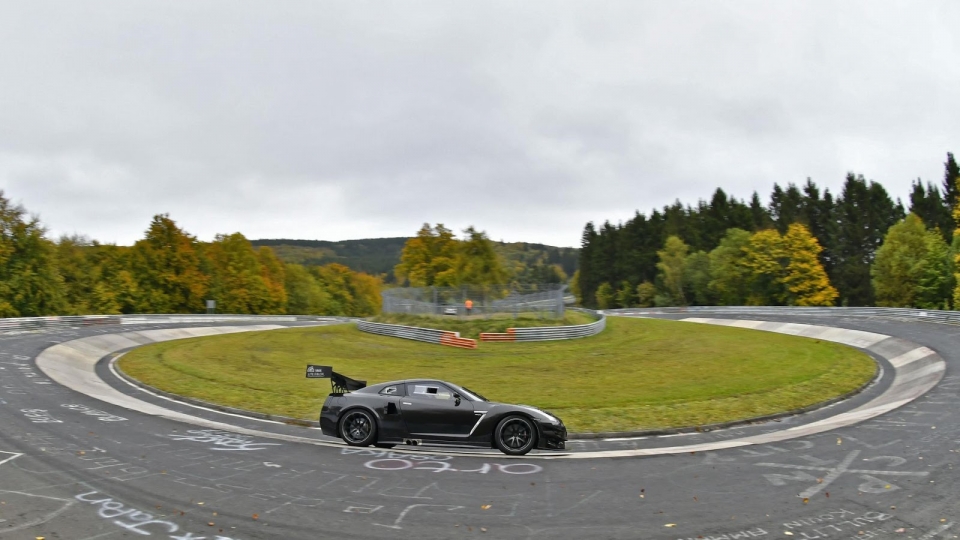 Litchfield-Nissan-GT-R-Nurburgring-12-960×600