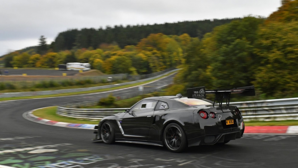 Litchfield-Nissan-GT-R-Nurburgring-32-960×600