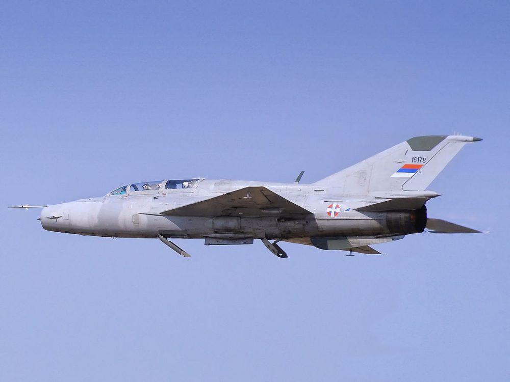 MiG-21UM FOTO Claudiu Ne Flickr CCBYSA20