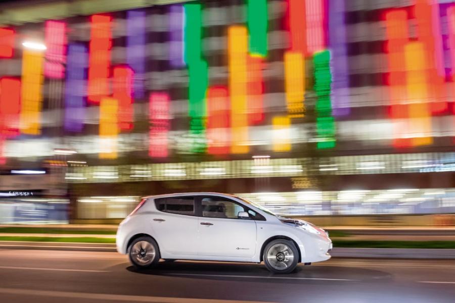 NEW-NISSAN-LEAF-30-KWH_005-960×600