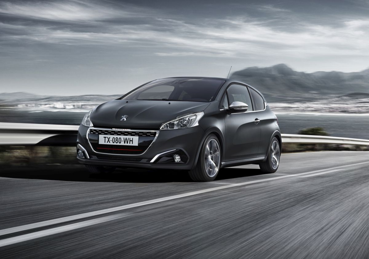 Peugeot 208 GTi (2)