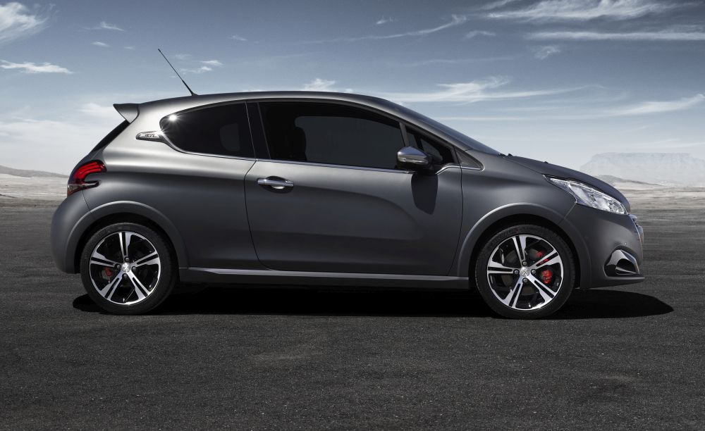 Peugeot 208 GTi (3)