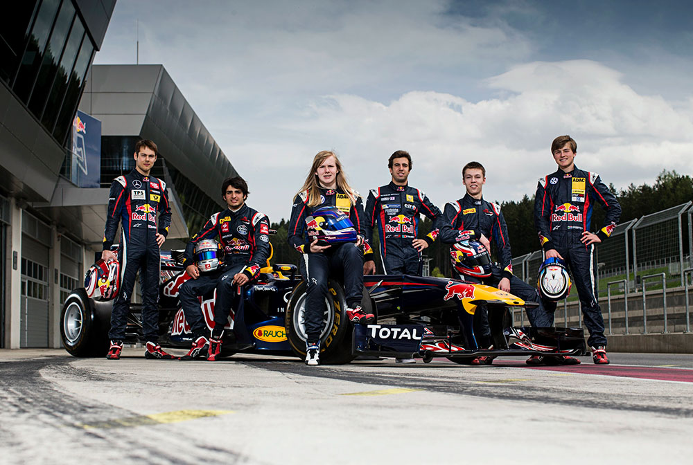 Red-Bull-Junior-Team-(5)