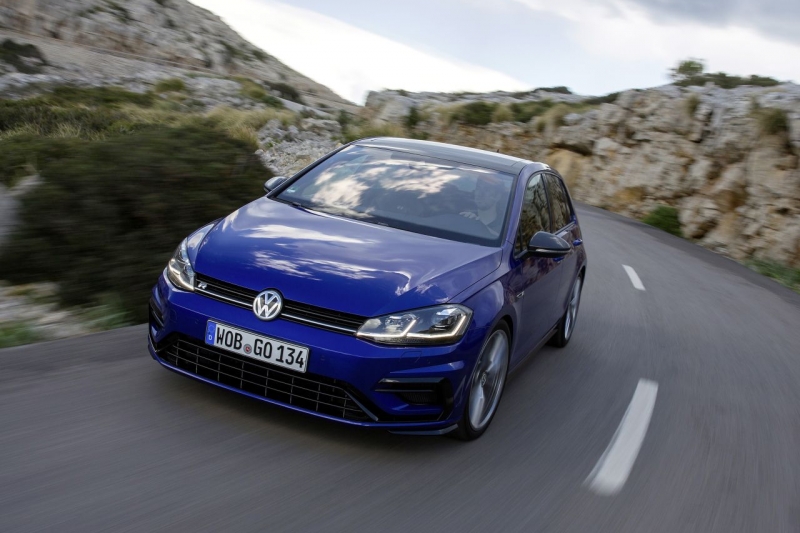Volkswagen Golf R (29)