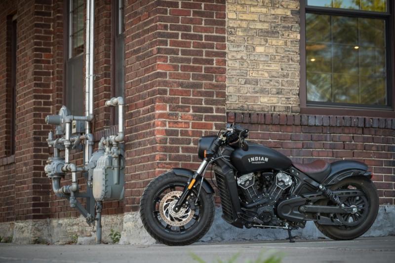 indian-scout-bobber-1-g