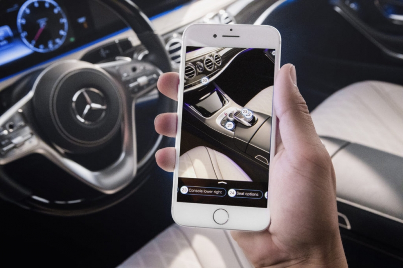 Intelligente Dialogtechnologie kombiniert mit Augmented Reality: Ask Mercedes: Der virtuelle Assistent hilft sofort weiter