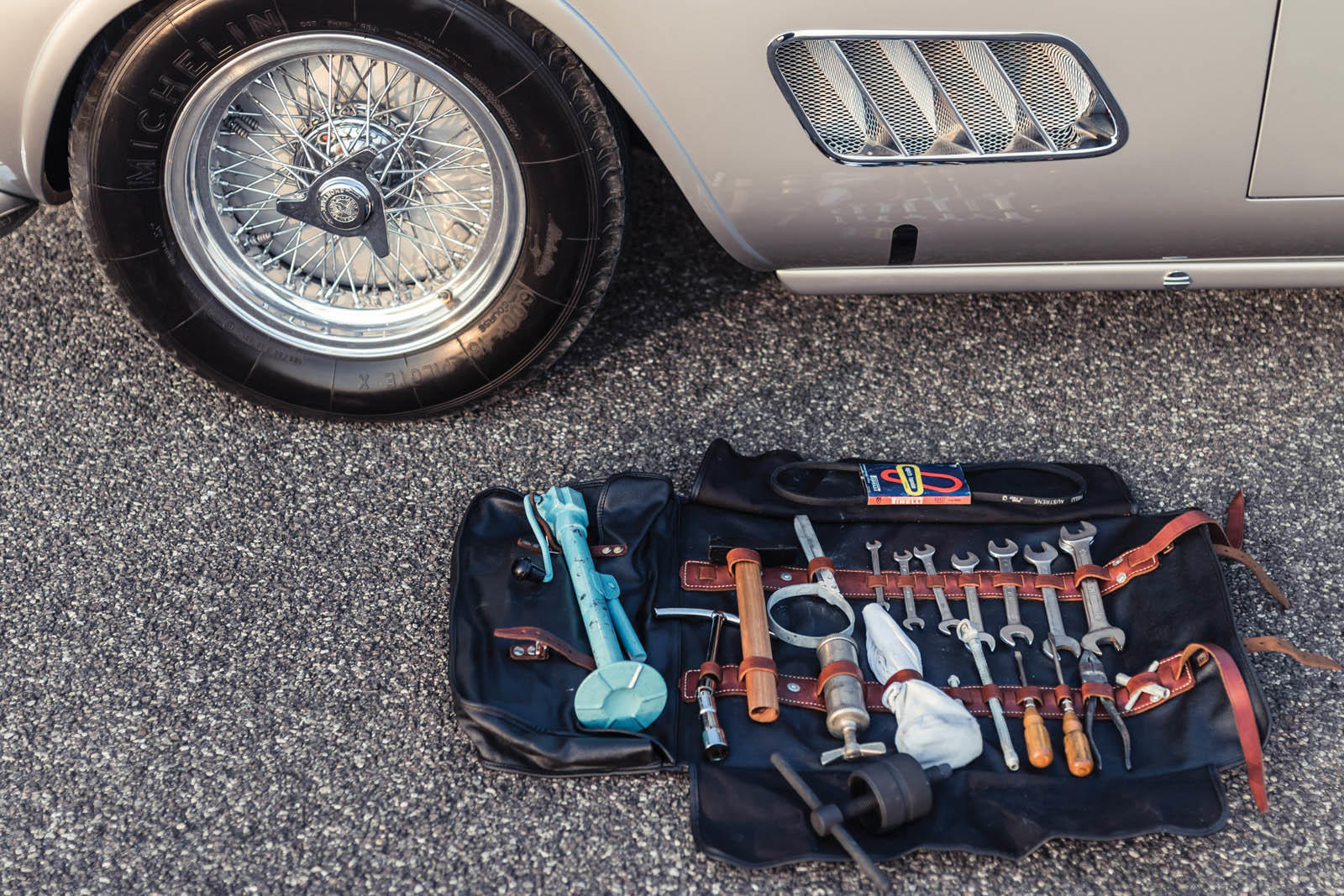 1959 Ferrari 250 GT LWB Competizione Spider_01