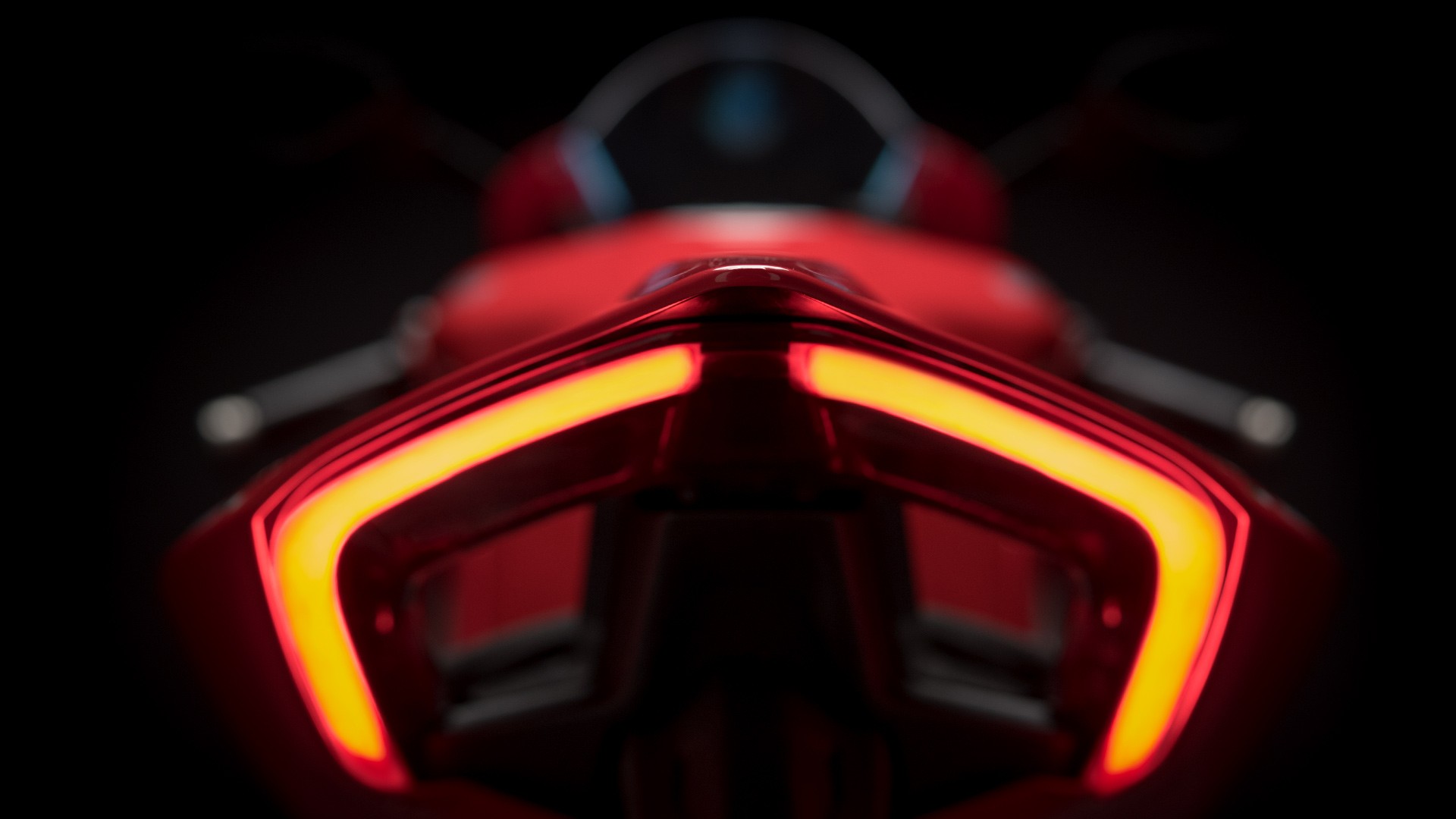 2018-ducati-panigale-v4-breaks-cover-and-is-amazing-4