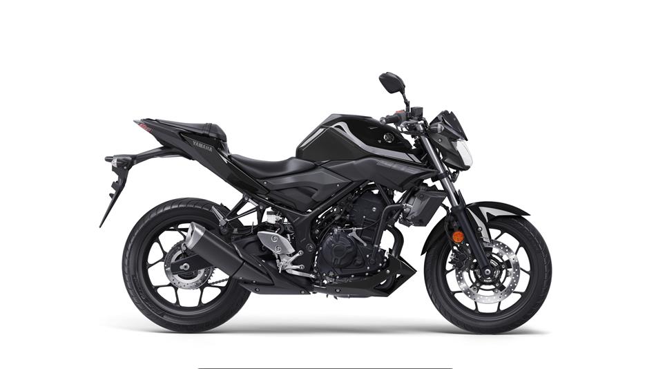 2018-yamaha-mt-03-eu-midnight-black-studio-002