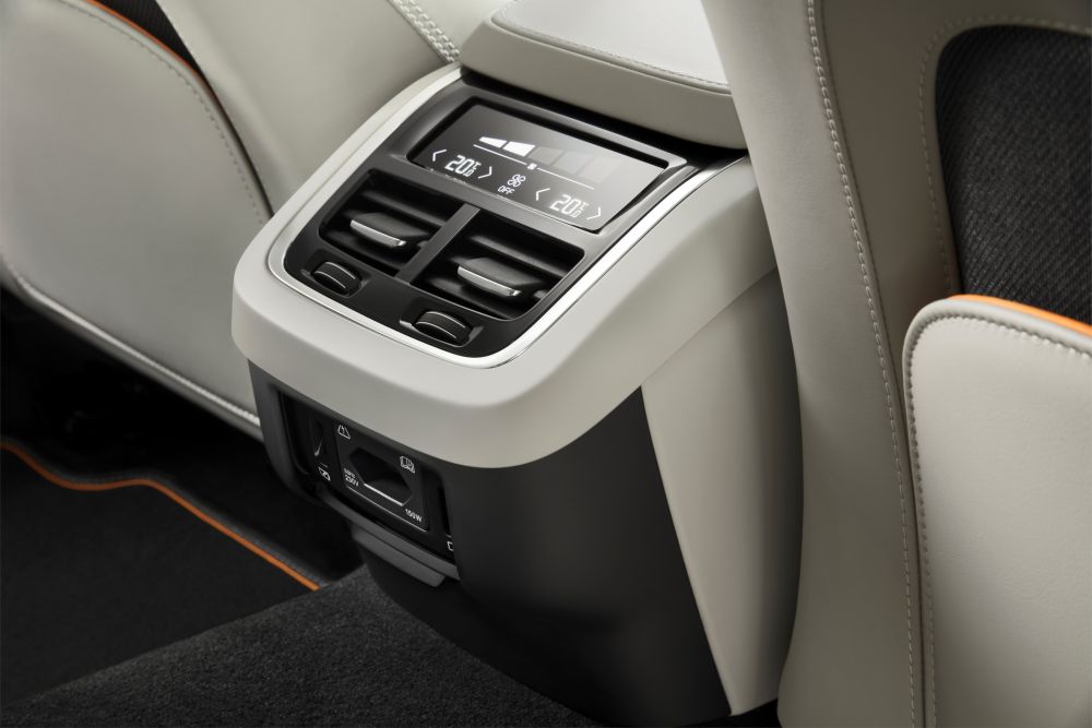 Volvo V90 Cross Country Volvo Ocean Race interior detail