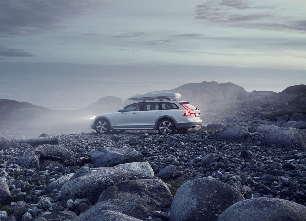 Volvo V90 Cross Country Volvo Ocean Race exterior on location