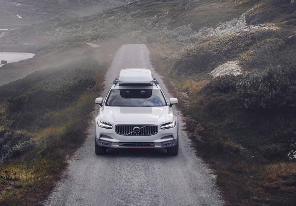Volvo V90 Cross Country Volvo Ocean Race exterior on location