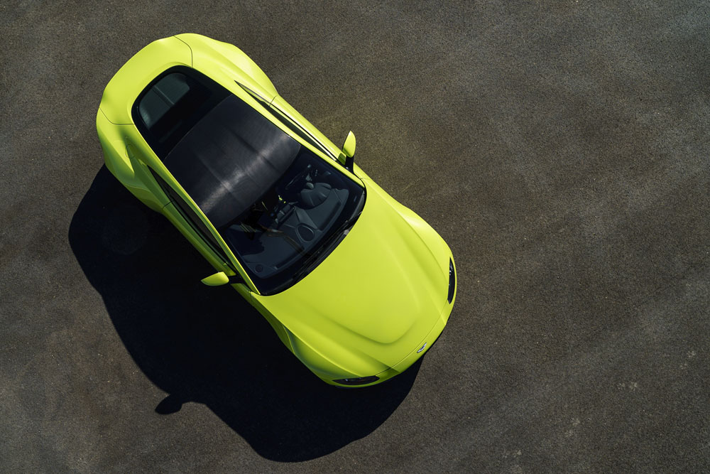 Aston Martin Vantage_Lime Essence_11