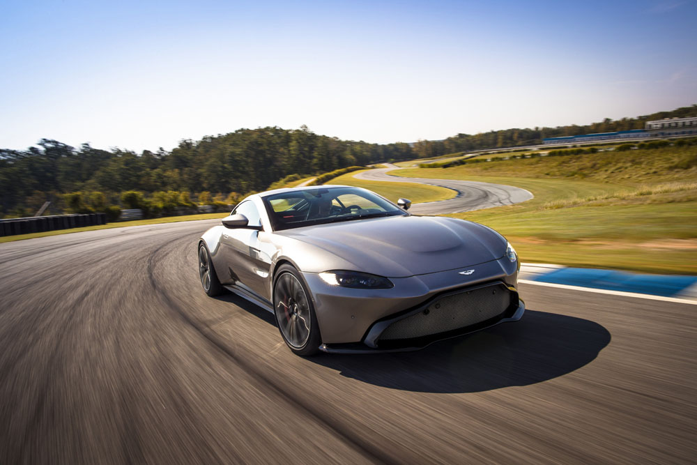 Aston Martin Vantage_Tungsten Silver_01