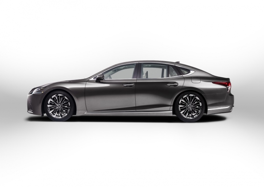 Lexus_LS_500h_1-960×600