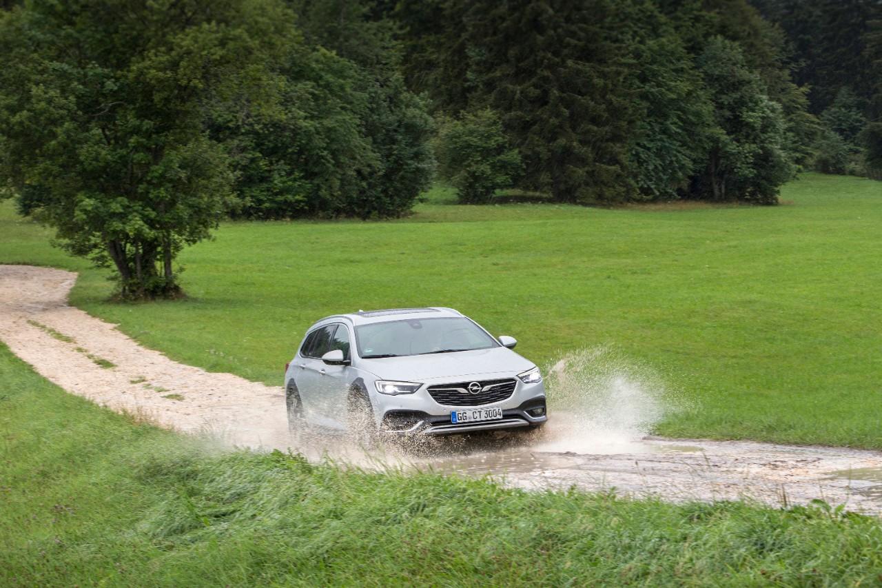 Opel-Insignia-Country-Tourer-500214