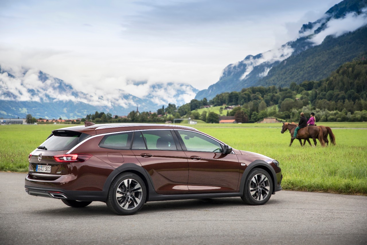 Opel-Insignia-Country-Tourer-500223