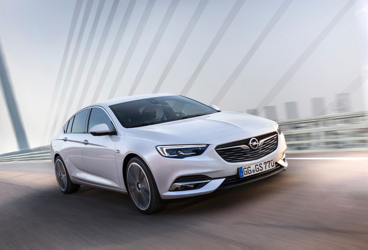 Opel-Insignia-Grand-Sport-304396