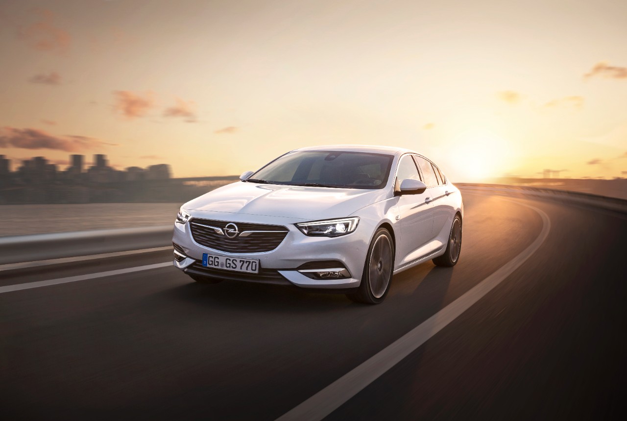 Opel-Insignia-Grand-Sport-304399