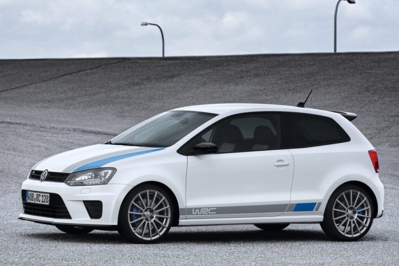 Volkswagen-Polo_R_WRC-2013-1280-0d-1024×720
