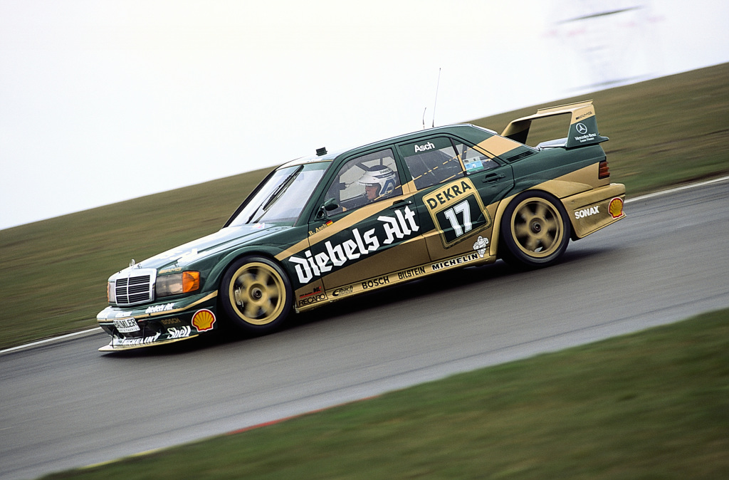 Mit 16 Siegen zur DTM-Meisterschaft 1992: Legendäre DTM-Erfolgssaison für Mercedes-Benz vor 25 Jahren