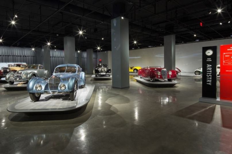 1.-Petersen-Automotive-Museum