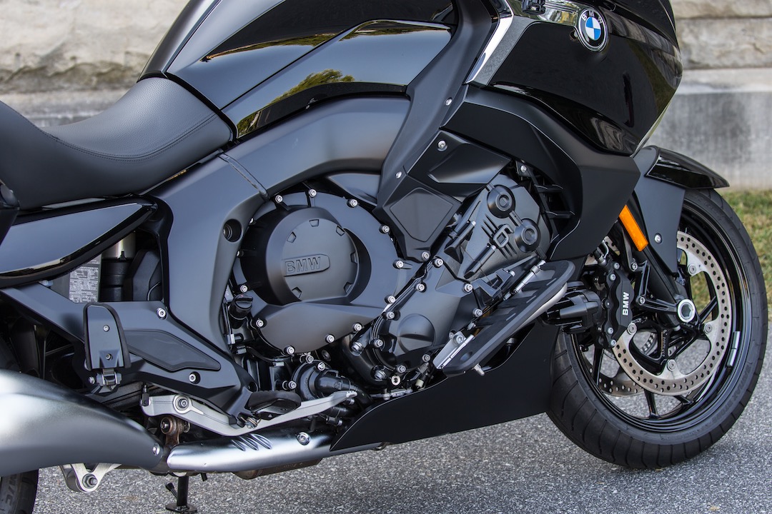 2018-bmw-k-1600-b-first-ride-review-bagger-motorcycle-6