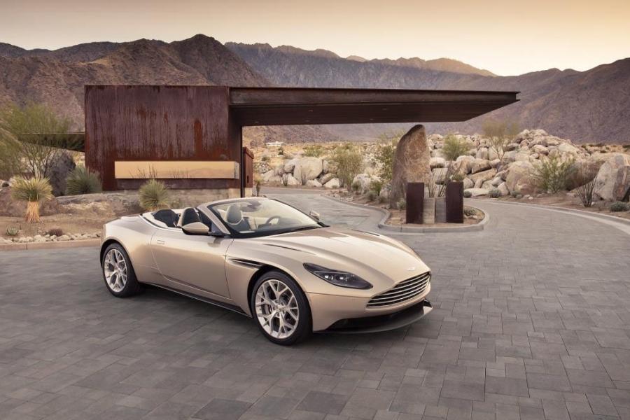 30-AStojn-DB11-volante-960×600