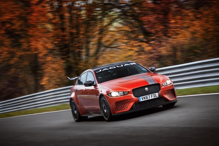 41-J_SVO_XE_SV_Project8_19MY_Nurburgring_record_lap_281117_01-960×600-960×600