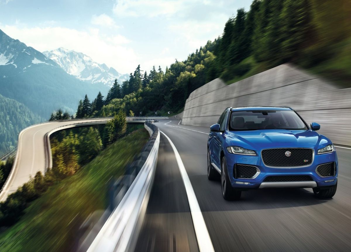 Jaguar-F-Pace_S-2017-1280-0f