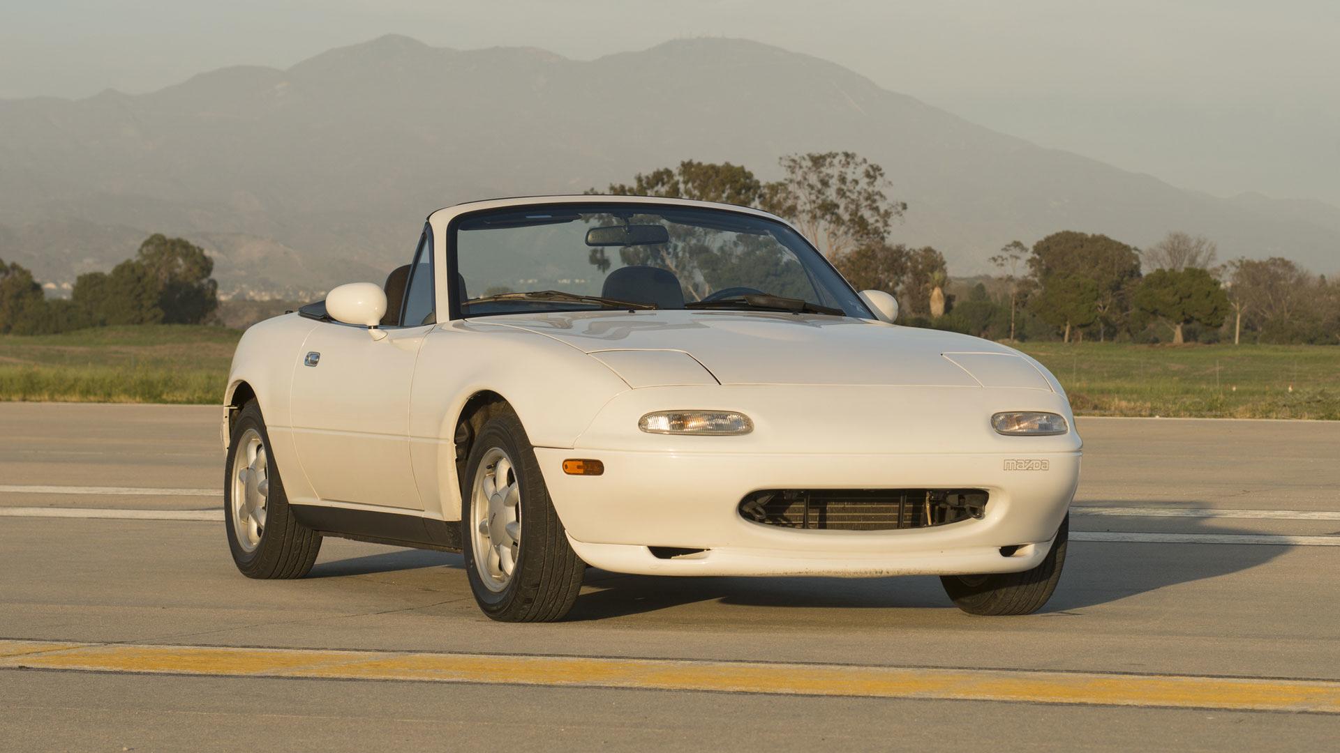 Mazda MX-5 NA Restauro (3)