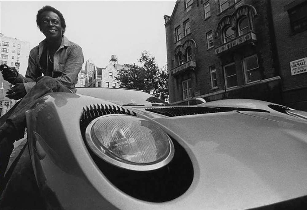 Miles-Davis-Lamborghini-Miura-1