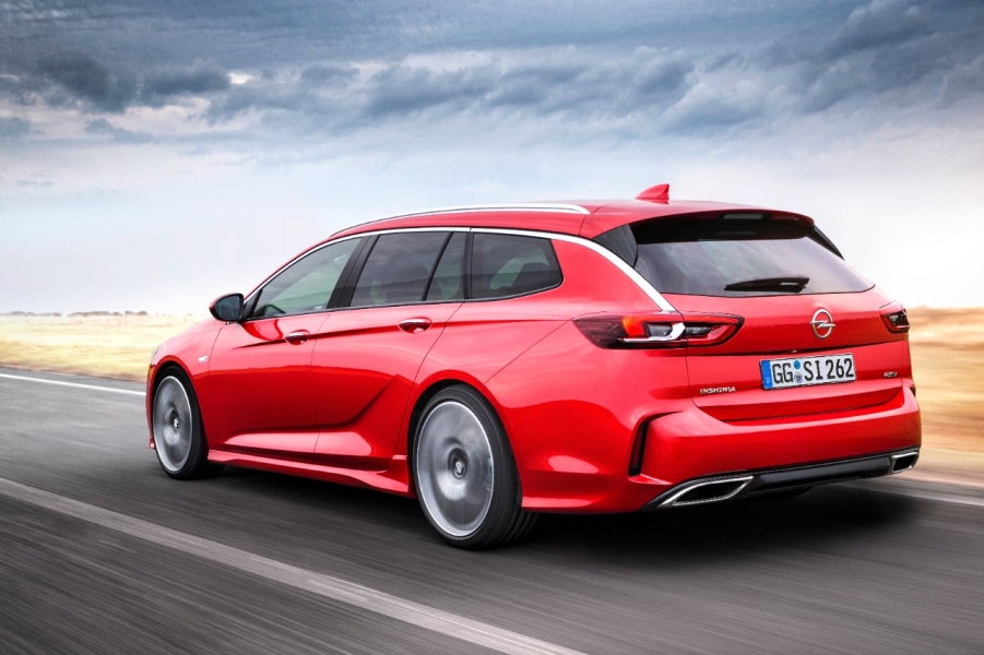 Opel-Insignia-Sports-Tourer-GSi_3-960×600