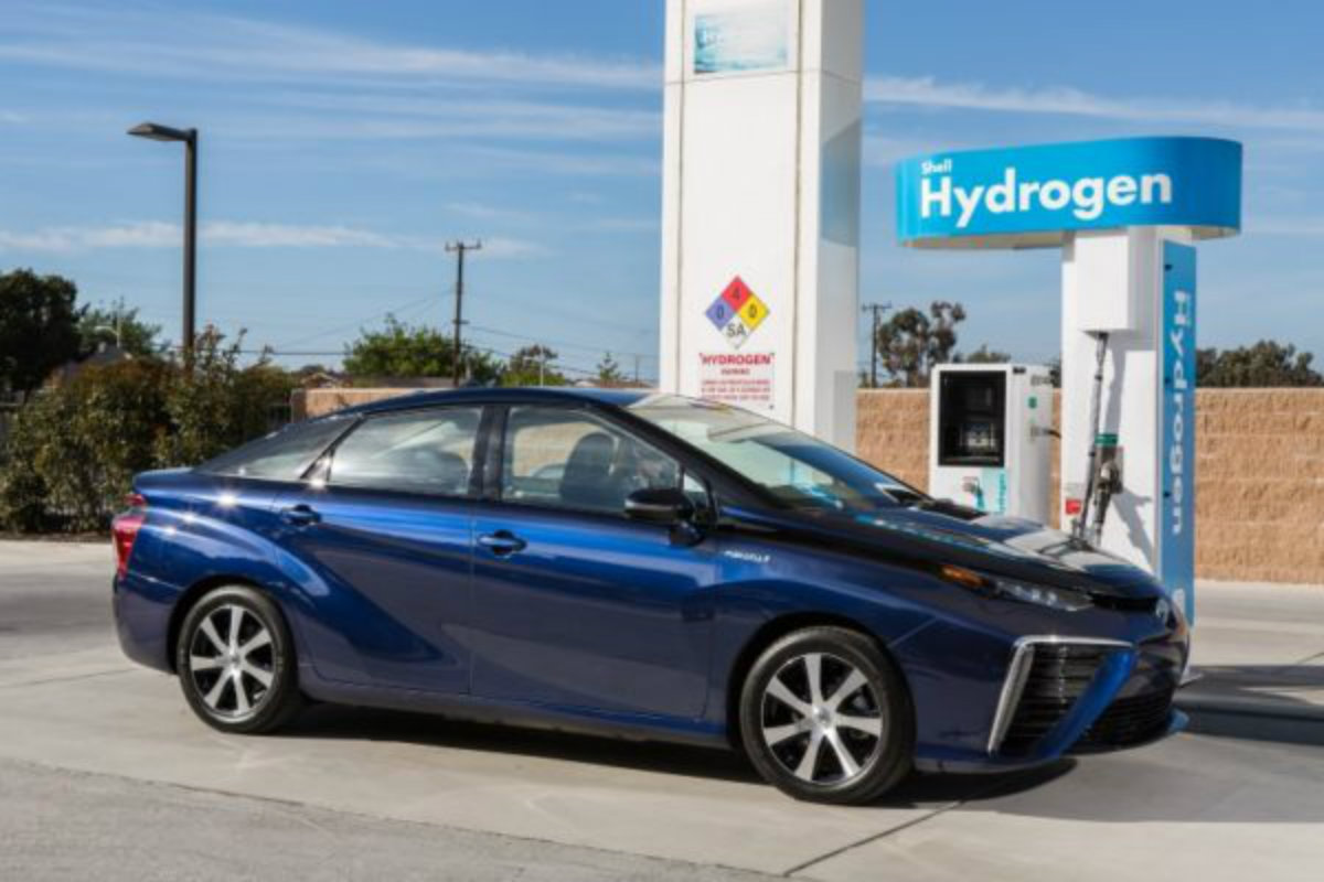 Toyota_Mirai-