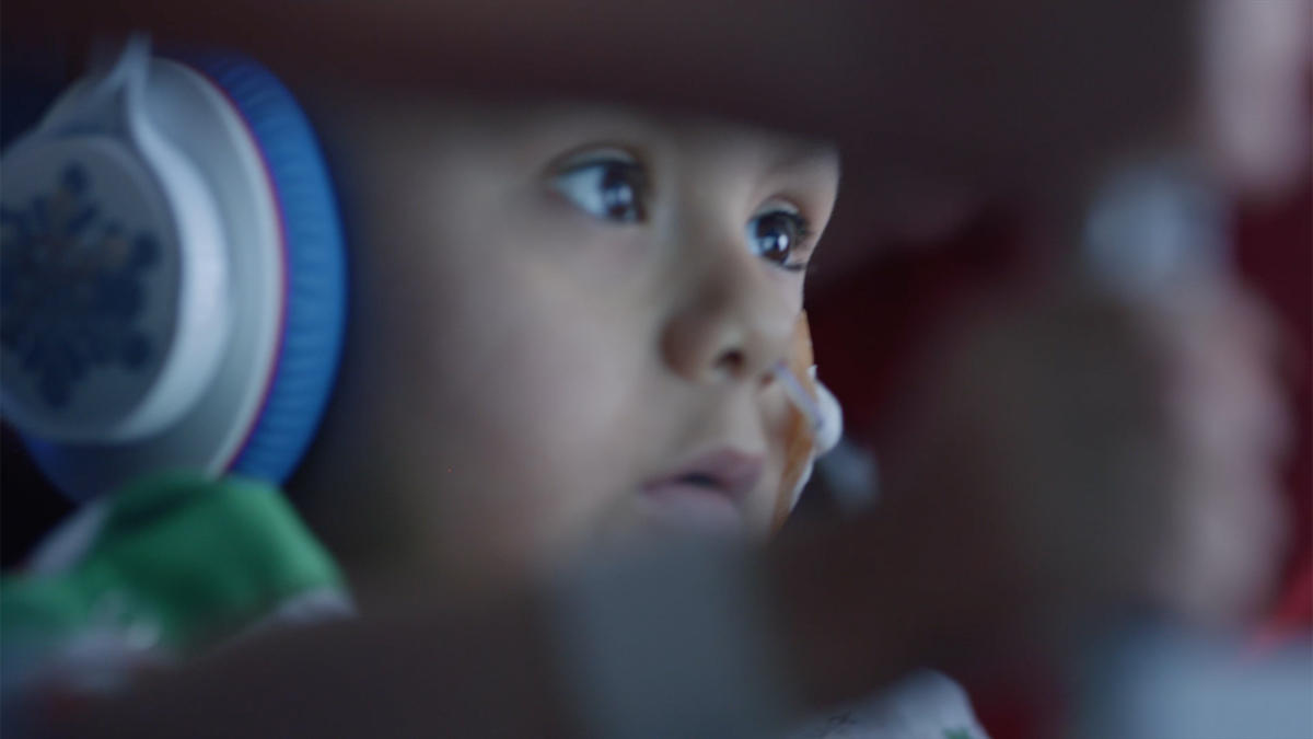 Honda Brings Magical Holiday Card to Life for Pediatric Patients