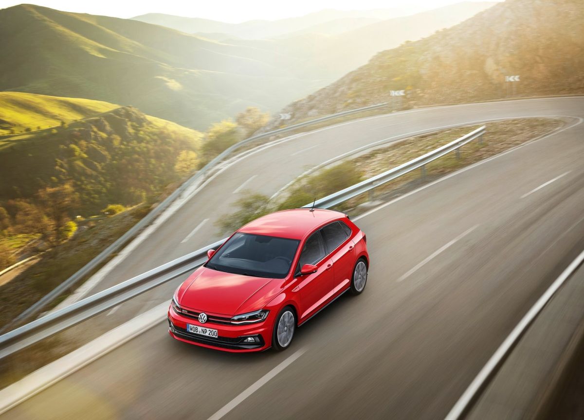 Volkswagen-Polo_GTI-2018-1600-12