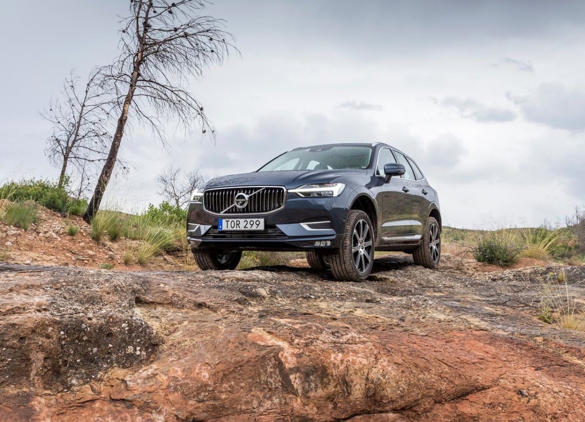 Volvo-XC60-2018-1280-11