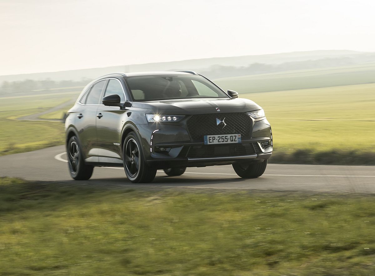 ds7 crossback (1)