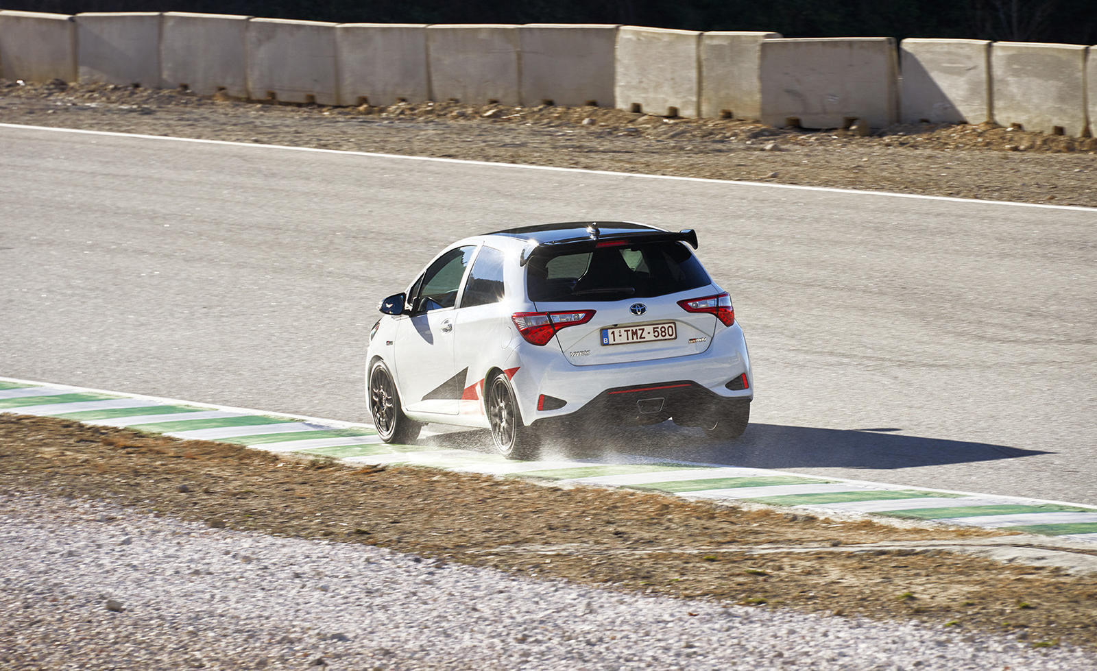 133_Yaris_GRMN_dynamic_track