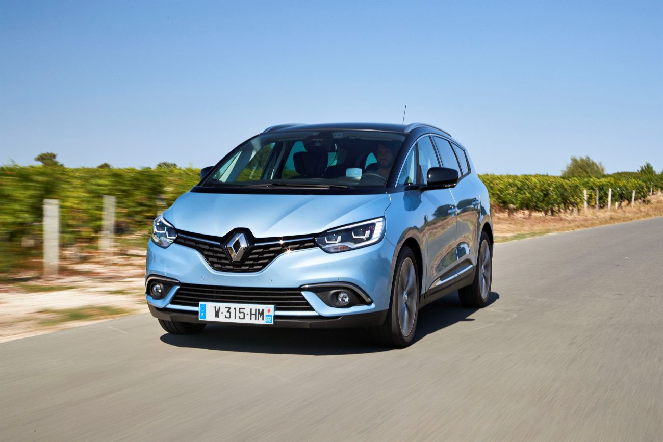 81442_2016_Drive_tests_New_Renault_GRAND_SCENIC_in_the_Bordeaux_region
