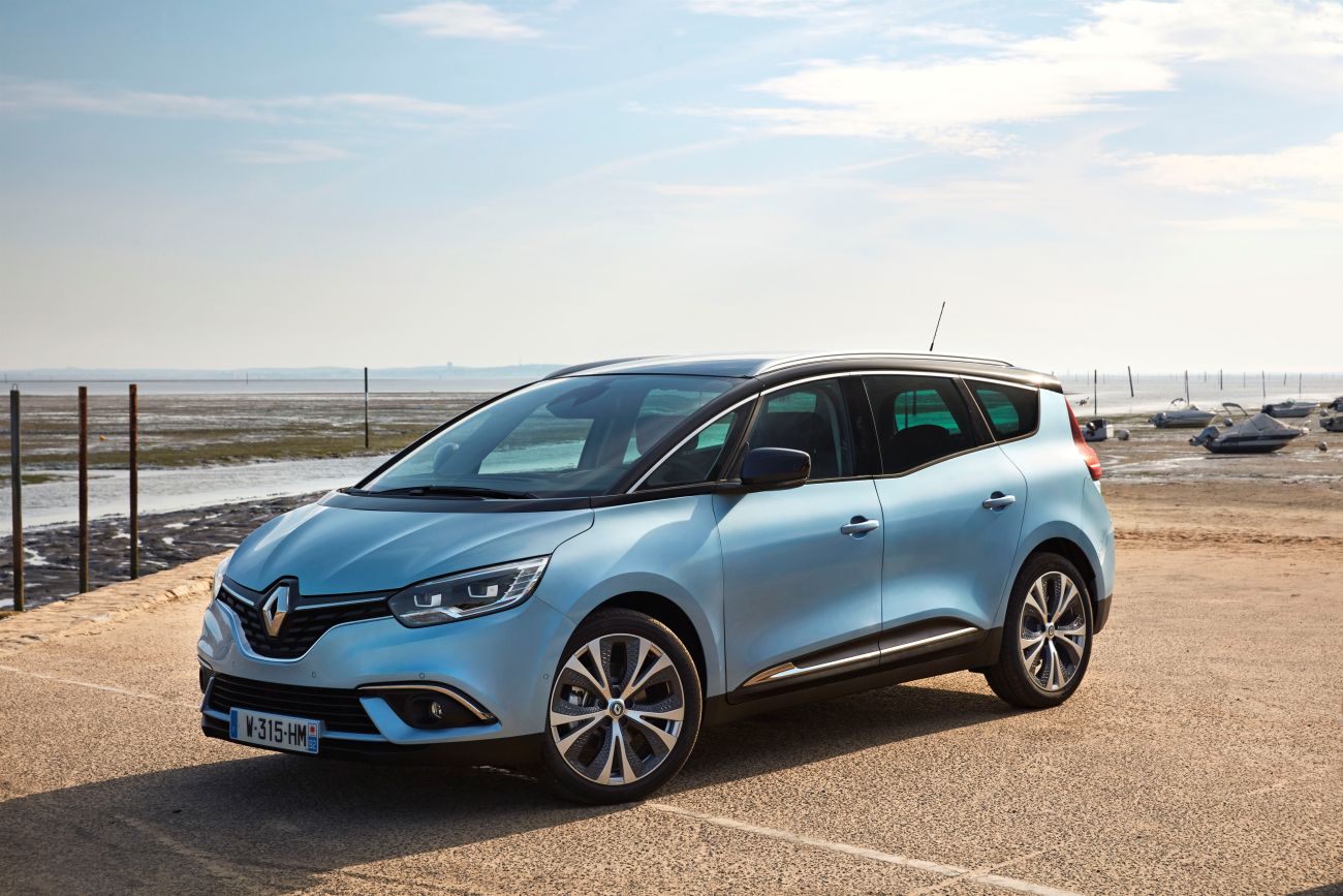 81462_2016_Drive_tests_New_Renault_GRAND_SCENIC_in_the_Bordeaux_region