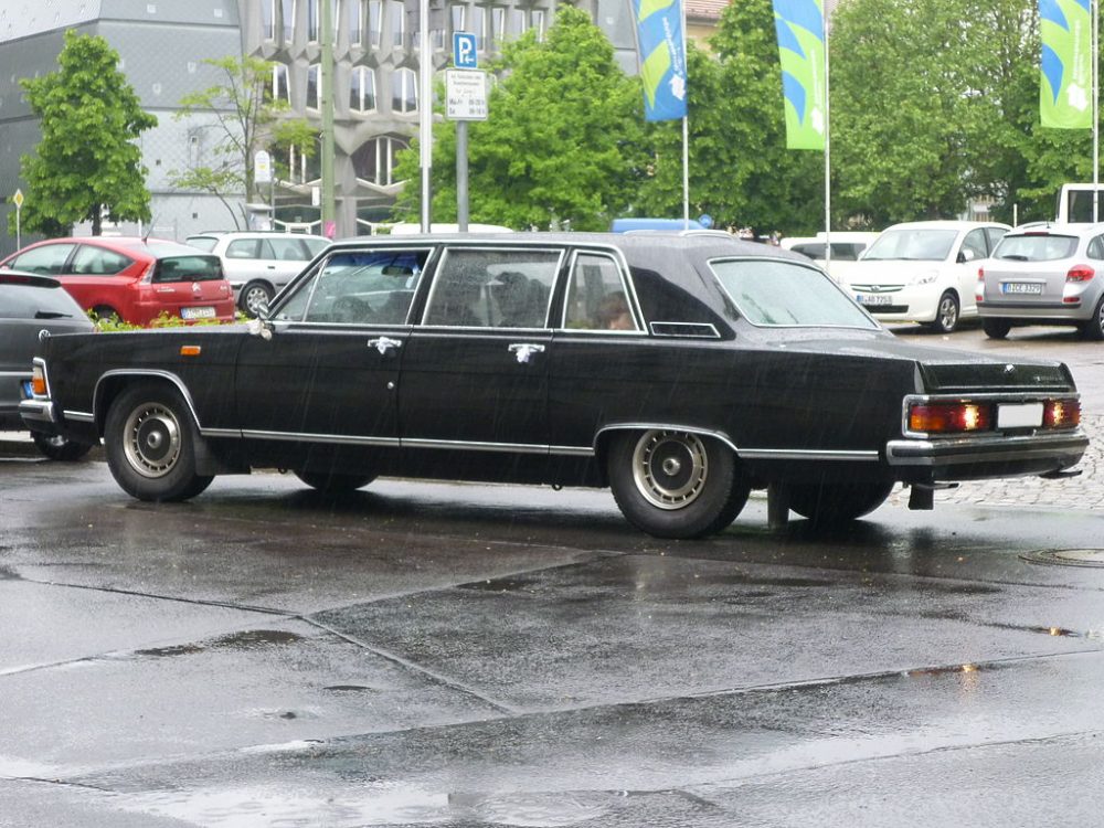 GAZ-14_Chaika