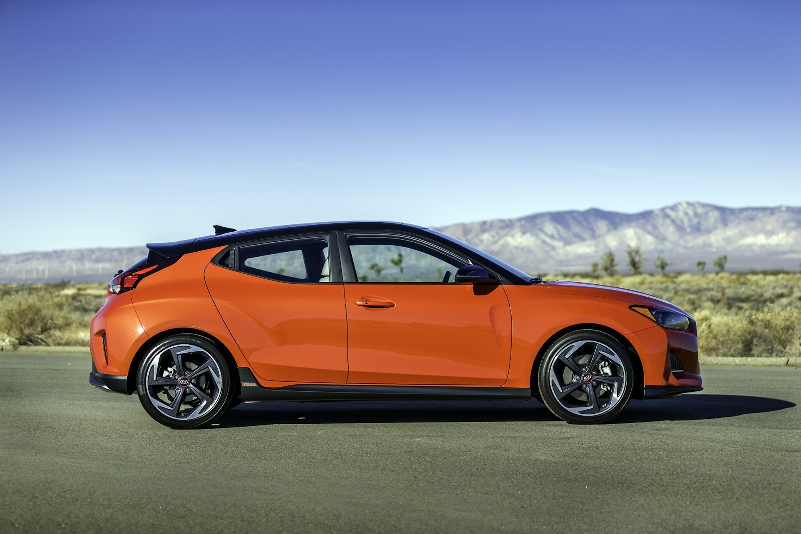 Hyundai Veloster 2018 (40)