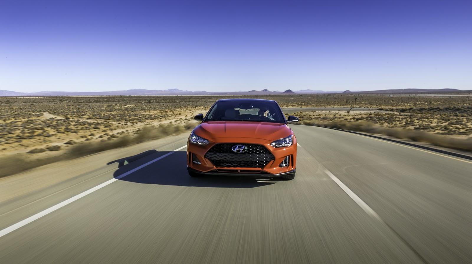 Hyundai Veloster 2018 (53)